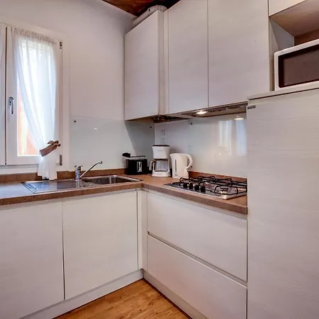 Daire Castello Di Godego Sleeps 7 Air Con Wifi Venedik
