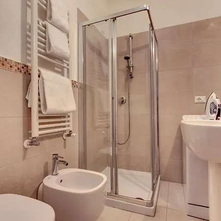 Castello Di Godego Sleeps 7 Air Con Wifi Daire Venedik