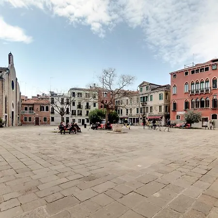 Castello Di Godego Sleeps 7 Air Con Wifi Daire *